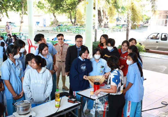 ภาพกิจกรรม  คณะวิทยาศาสตร์และเทคโนโลยี จัดค่ายวิทยาศาสตร์สัญจร ปีการศึกษา 2566  โรงเรียนทุ่งทรายวิทยา