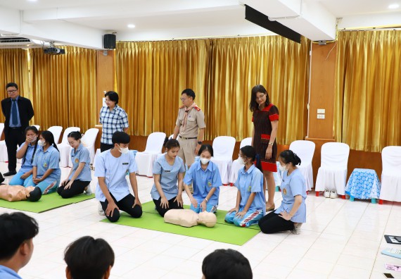 ภาพกิจกรรม  คณะวิทยาศาสตร์และเทคโนโลยี จัดค่ายวิทยาศาสตร์สัญจร ปีการศึกษา 2566  โรงเรียนทุ่งทรายวิทยา