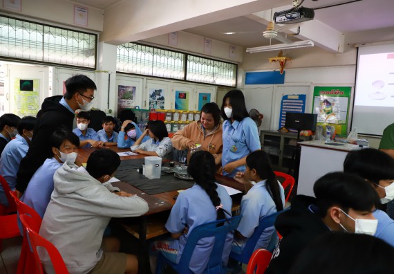 ภาพกิจกรรม  คณะวิทยาศาสตร์และเทคโนโลยี จัดค่ายวิทยาศาสตร์สัญจร ปีการศึกษา 2566  โรงเรียนทุ่งทรายวิทยา