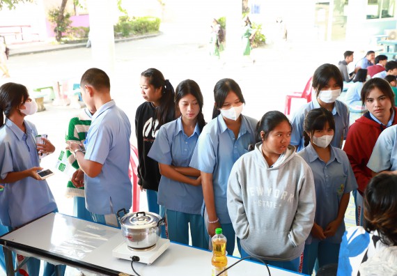 ภาพกิจกรรม  คณะวิทยาศาสตร์และเทคโนโลยี จัดค่ายวิทยาศาสตร์สัญจร ปีการศึกษา 2566  โรงเรียนทุ่งทรายวิทยา