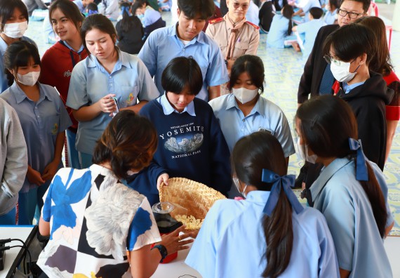 ภาพกิจกรรม  คณะวิทยาศาสตร์และเทคโนโลยี จัดค่ายวิทยาศาสตร์สัญจร ปีการศึกษา 2566  โรงเรียนทุ่งทรายวิทยา