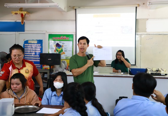 ภาพกิจกรรม  คณะวิทยาศาสตร์และเทคโนโลยี จัดค่ายวิทยาศาสตร์สัญจร ปีการศึกษา 2566  โรงเรียนทุ่งทรายวิทยา