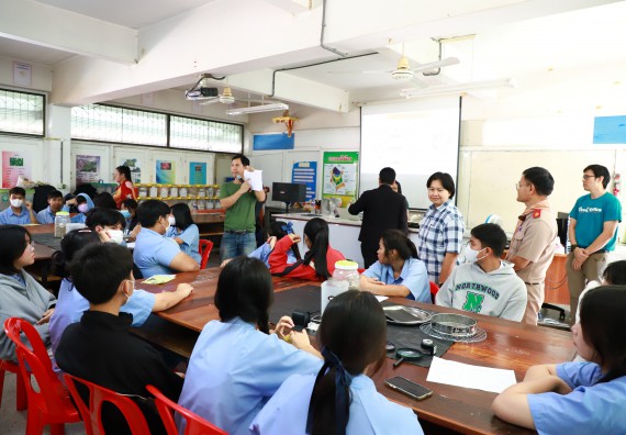 ภาพกิจกรรม  คณะวิทยาศาสตร์และเทคโนโลยี จัดค่ายวิทยาศาสตร์สัญจร ปีการศึกษา 2566  โรงเรียนทุ่งทรายวิทยา