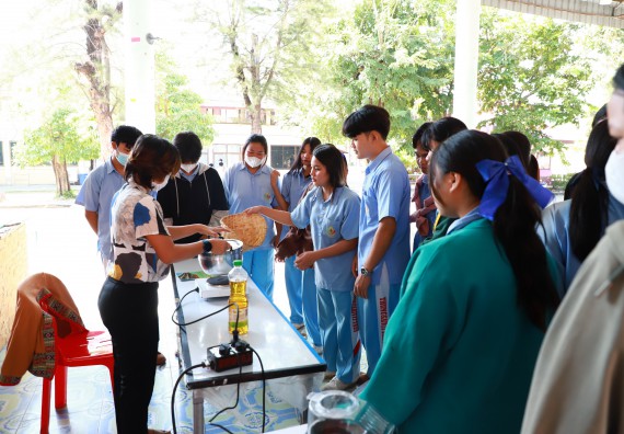 ภาพกิจกรรม  คณะวิทยาศาสตร์และเทคโนโลยี จัดค่ายวิทยาศาสตร์สัญจร ปีการศึกษา 2566  โรงเรียนทุ่งทรายวิทยา