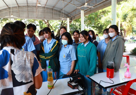 ภาพกิจกรรม  คณะวิทยาศาสตร์และเทคโนโลยี จัดค่ายวิทยาศาสตร์สัญจร ปีการศึกษา 2566  โรงเรียนทุ่งทรายวิทยา