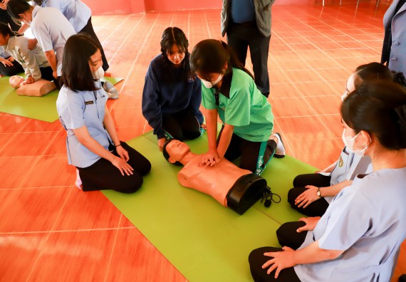 ภาพกิจกรรม  คณะวิทยาศาสตร์และเทคโนโลยี จัดค่ายวิทยาศาสตร์สัญจร ปีการศึกษา 2566  โรงเรียนปางมะค่าวิทยาคม