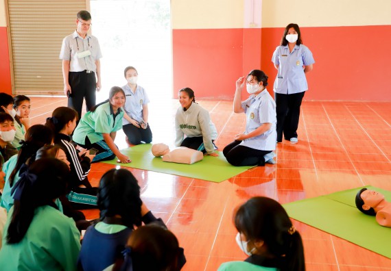 ภาพกิจกรรม  คณะวิทยาศาสตร์และเทคโนโลยี จัดค่ายวิทยาศาสตร์สัญจร ปีการศึกษา 2566  โรงเรียนปางมะค่าวิทยาคม