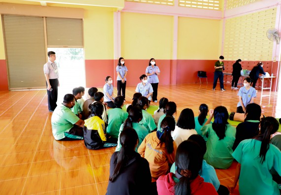 ภาพกิจกรรม  คณะวิทยาศาสตร์และเทคโนโลยี จัดค่ายวิทยาศาสตร์สัญจร ปีการศึกษา 2566  โรงเรียนปางมะค่าวิทยาคม