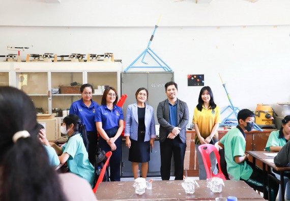 ภาพกิจกรรม  คณะวิทยาศาสตร์และเทคโนโลยี จัดค่ายวิทยาศาสตร์สัญจร ปีการศึกษา 2566  โรงเรียนปางมะค่าวิทยาคม