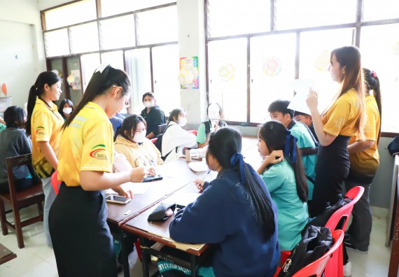 ภาพกิจกรรม  คณะวิทยาศาสตร์และเทคโนโลยี จัดค่ายวิทยาศาสตร์สัญจร ปีการศึกษา 2566  โรงเรียนปางมะค่าวิทยาคม