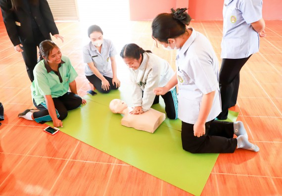 ภาพกิจกรรม  คณะวิทยาศาสตร์และเทคโนโลยี จัดค่ายวิทยาศาสตร์สัญจร ปีการศึกษา 2566  โรงเรียนปางมะค่าวิทยาคม