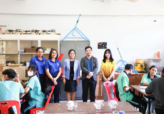 ภาพกิจกรรม  คณะวิทยาศาสตร์และเทคโนโลยี จัดค่ายวิทยาศาสตร์สัญจร ปีการศึกษา 2566  โรงเรียนปางมะค่าวิทยาคม