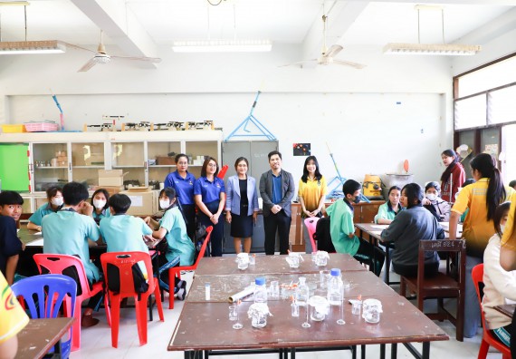 ภาพกิจกรรม  คณะวิทยาศาสตร์และเทคโนโลยี จัดค่ายวิทยาศาสตร์สัญจร ปีการศึกษา 2566  โรงเรียนปางมะค่าวิทยาคม