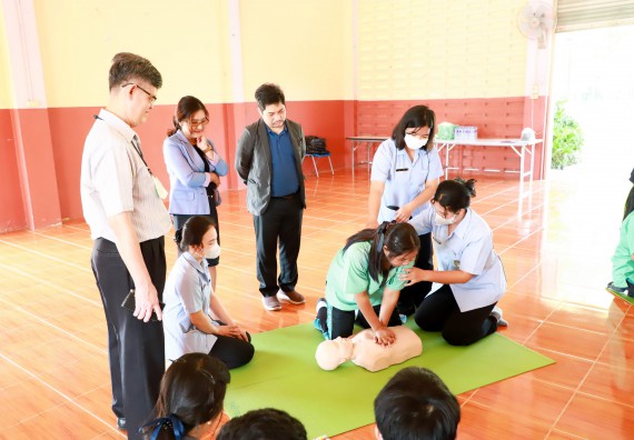 ภาพกิจกรรม  คณะวิทยาศาสตร์และเทคโนโลยี จัดค่ายวิทยาศาสตร์สัญจร ปีการศึกษา 2566  โรงเรียนปางมะค่าวิทยาคม