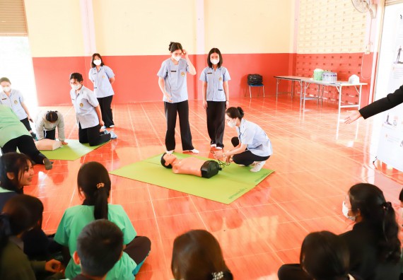ภาพกิจกรรม  คณะวิทยาศาสตร์และเทคโนโลยี จัดค่ายวิทยาศาสตร์สัญจร ปีการศึกษา 2566  โรงเรียนปางมะค่าวิทยาคม