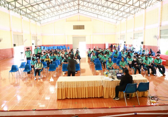 ภาพกิจกรรม  คณะวิทยาศาสตร์และเทคโนโลยี จัดค่ายวิทยาศาสตร์สัญจร ปีการศึกษา 2566  โรงเรียนปางมะค่าวิทยาคม