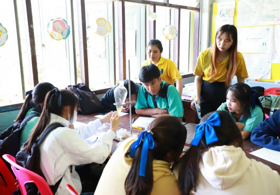 ภาพกิจกรรม  คณะวิทยาศาสตร์และเทคโนโลยี จัดค่ายวิทยาศาสตร์สัญจร ปีการศึกษา 2566  โรงเรียนปางมะค่าวิทยาคม