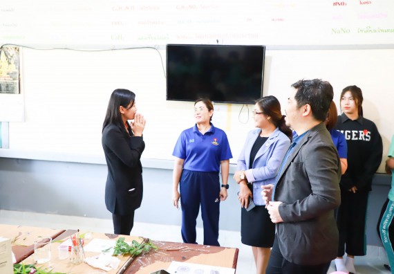 ภาพกิจกรรม  คณะวิทยาศาสตร์และเทคโนโลยี จัดค่ายวิทยาศาสตร์สัญจร ปีการศึกษา 2566  โรงเรียนปางมะค่าวิทยาคม