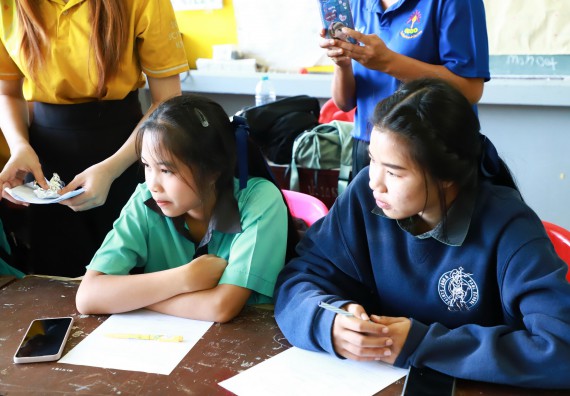 ภาพกิจกรรม  คณะวิทยาศาสตร์และเทคโนโลยี จัดค่ายวิทยาศาสตร์สัญจร ปีการศึกษา 2566  โรงเรียนปางมะค่าวิทยาคม