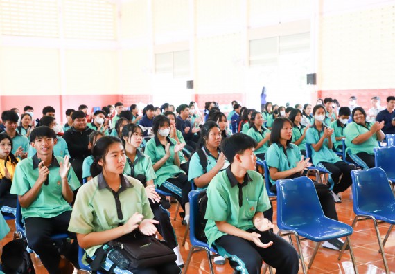 ภาพกิจกรรม  คณะวิทยาศาสตร์และเทคโนโลยี จัดค่ายวิทยาศาสตร์สัญจร ปีการศึกษา 2566  โรงเรียนปางมะค่าวิทยาคม
