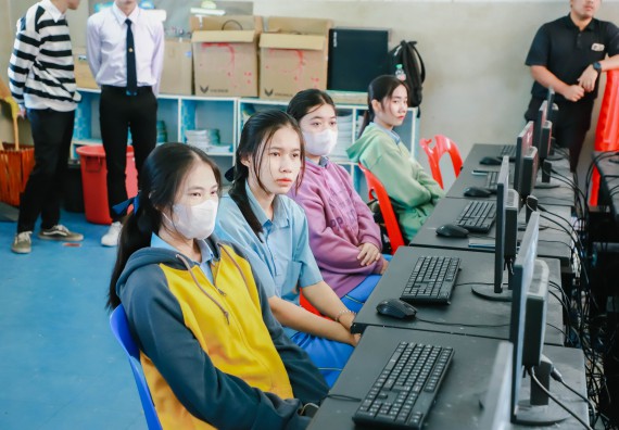 ภาพกิจกรรม   คณะวิทยาศาสตร์และเทคโนโลยี จัดค่ายวิทยาศาสตร์สัญจร ปีการศึกษา 2566  โรงเรียนคลองลานวิทยา