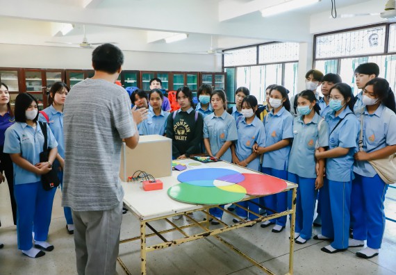 ภาพกิจกรรม   คณะวิทยาศาสตร์และเทคโนโลยี จัดค่ายวิทยาศาสตร์สัญจร ปีการศึกษา 2566  โรงเรียนคลองลานวิทยา