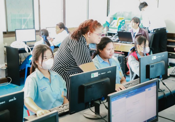 ภาพกิจกรรม   คณะวิทยาศาสตร์และเทคโนโลยี จัดค่ายวิทยาศาสตร์สัญจร ปีการศึกษา 2566  โรงเรียนคลองลานวิทยา