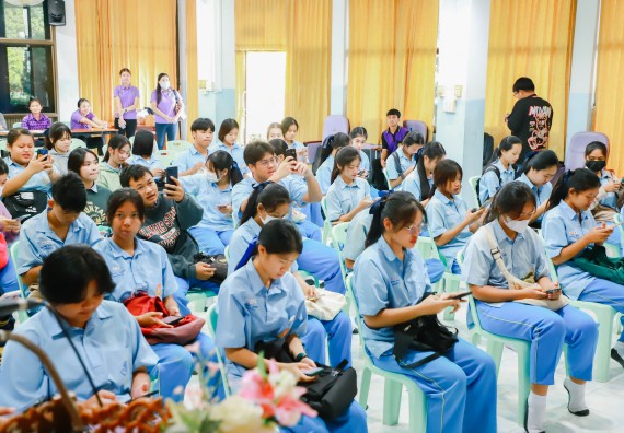 ภาพกิจกรรม   คณะวิทยาศาสตร์และเทคโนโลยี จัดค่ายวิทยาศาสตร์สัญจร ปีการศึกษา 2566  โรงเรียนคลองลานวิทยา