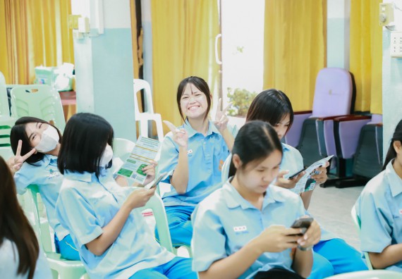 ภาพกิจกรรม   คณะวิทยาศาสตร์และเทคโนโลยี จัดค่ายวิทยาศาสตร์สัญจร ปีการศึกษา 2566  โรงเรียนคลองลานวิทยา