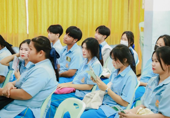 ภาพกิจกรรม   คณะวิทยาศาสตร์และเทคโนโลยี จัดค่ายวิทยาศาสตร์สัญจร ปีการศึกษา 2566  โรงเรียนคลองลานวิทยา