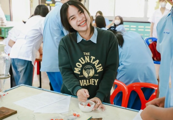 ภาพกิจกรรม   คณะวิทยาศาสตร์และเทคโนโลยี จัดค่ายวิทยาศาสตร์สัญจร ปีการศึกษา 2566  โรงเรียนคลองลานวิทยา