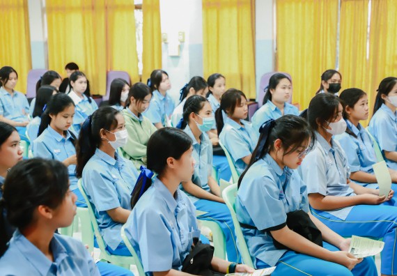 ภาพกิจกรรม   คณะวิทยาศาสตร์และเทคโนโลยี จัดค่ายวิทยาศาสตร์สัญจร ปีการศึกษา 2566  โรงเรียนคลองลานวิทยา