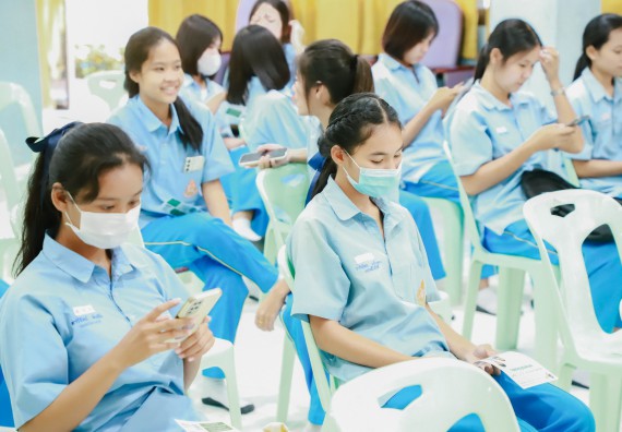 ภาพกิจกรรม   คณะวิทยาศาสตร์และเทคโนโลยี จัดค่ายวิทยาศาสตร์สัญจร ปีการศึกษา 2566  โรงเรียนคลองลานวิทยา