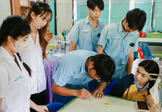 ภาพกิจกรรม   คณะวิทยาศาสตร์และเทคโนโลยี จัดค่ายวิทยาศาสตร์สัญจร ปีการศึกษา 2566  โรงเรียนคลองลานวิทยา