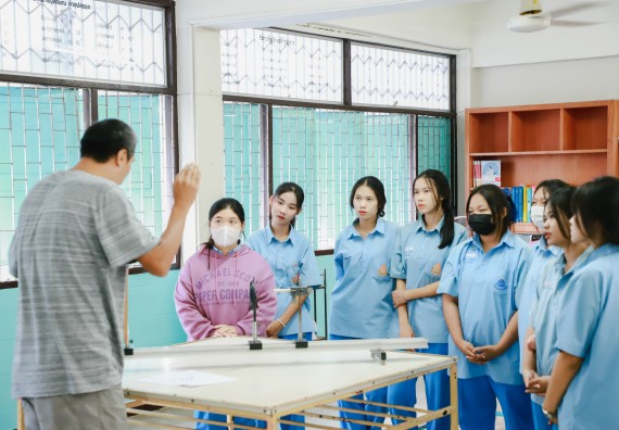 ภาพกิจกรรม   คณะวิทยาศาสตร์และเทคโนโลยี จัดค่ายวิทยาศาสตร์สัญจร ปีการศึกษา 2566  โรงเรียนคลองลานวิทยา