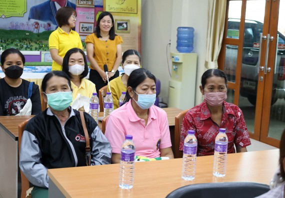 ภาพกิจกรรม  คณะวิทยาศาสตร์และเทคโนโลยี จัดกิจกรรมการศึกษาความต้องการและแนวทางการส่งเสริมการแก้ไขปัญหาของชุมชน ตามโครงการพัฒนาคุณภาพชีวิตและยกระดับเศรษฐกิจฐานราก