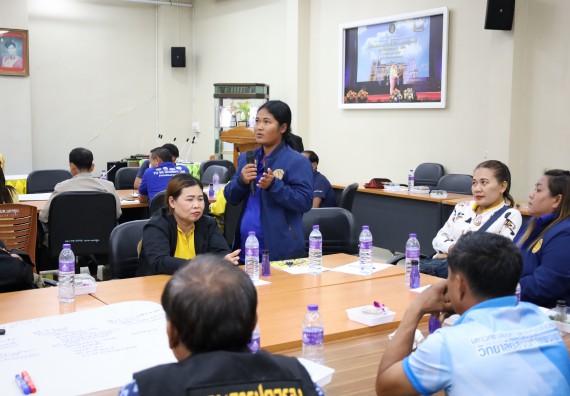 ภาพกิจกรรม  คณะวิทยาศาสตร์และเทคโนโลยี จัดกิจกรรมการศึกษาความต้องการและแนวทางการส่งเสริมการแก้ไขปัญหาของชุมชน ตามโครงการพัฒนาคุณภาพชีวิตและยกระดับเศรษฐกิจฐานราก