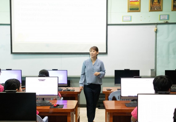 ภาพกิจกรรม  คณะวิทยาศาสตร์และเทคโนโลยี จัดค่ายวิทยาศาสตร์สัญจร ปีการศึกษา 2566  โรงเรียนชากังราววิทยา (อินทร์-ชุ่ม ดีสารอุปถัมภ์) 