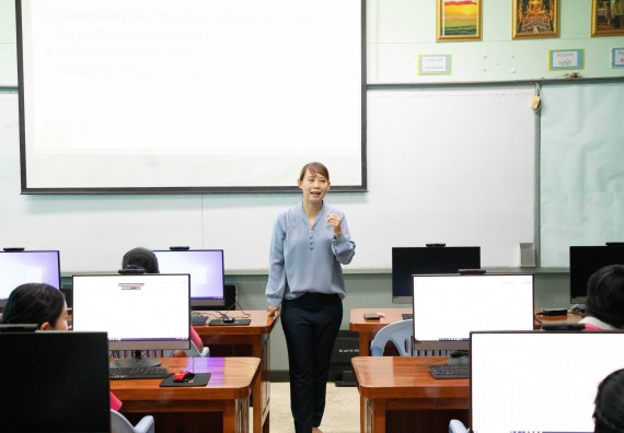 ภาพกิจกรรม  คณะวิทยาศาสตร์และเทคโนโลยี จัดค่ายวิทยาศาสตร์สัญจร ปีการศึกษา 2566  โรงเรียนชากังราววิทยา (อินทร์-ชุ่ม ดีสารอุปถัมภ์) 