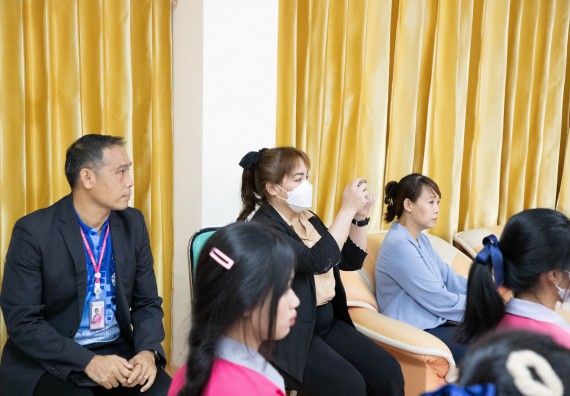 ภาพกิจกรรม  คณะวิทยาศาสตร์และเทคโนโลยี จัดค่ายวิทยาศาสตร์สัญจร ปีการศึกษา 2566  โรงเรียนชากังราววิทยา (อินทร์-ชุ่ม ดีสารอุปถัมภ์) 