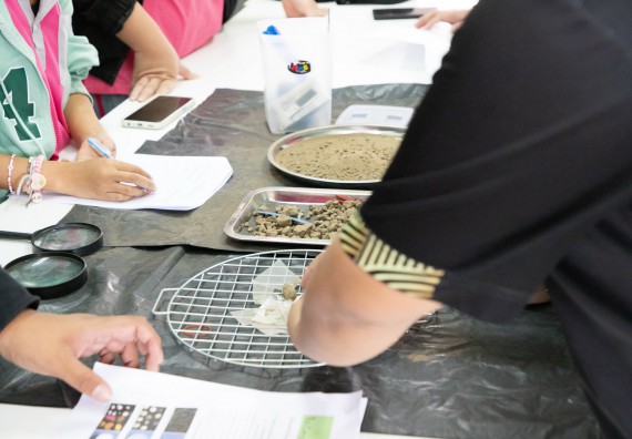 ภาพกิจกรรม  คณะวิทยาศาสตร์และเทคโนโลยี จัดค่ายวิทยาศาสตร์สัญจร ปีการศึกษา 2566  โรงเรียนชากังราววิทยา (อินทร์-ชุ่ม ดีสารอุปถัมภ์) 