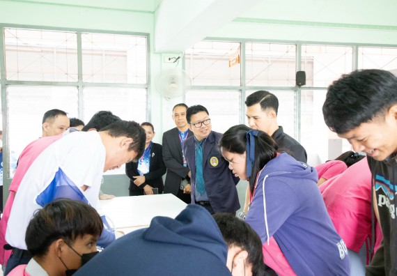 ภาพกิจกรรม  คณะวิทยาศาสตร์และเทคโนโลยี จัดค่ายวิทยาศาสตร์สัญจร ปีการศึกษา 2566  โรงเรียนชากังราววิทยา (อินทร์-ชุ่ม ดีสารอุปถัมภ์) 