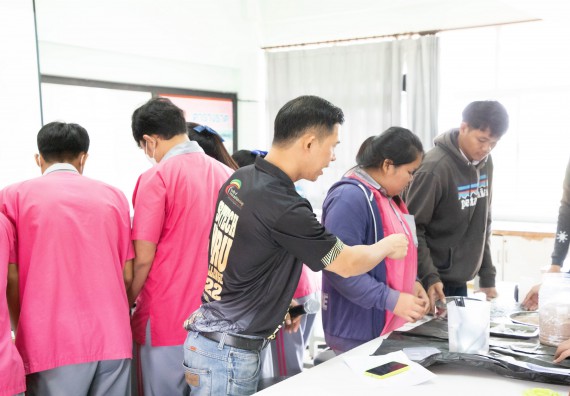 ภาพกิจกรรม  คณะวิทยาศาสตร์และเทคโนโลยี จัดค่ายวิทยาศาสตร์สัญจร ปีการศึกษา 2566  โรงเรียนชากังราววิทยา (อินทร์-ชุ่ม ดีสารอุปถัมภ์) 