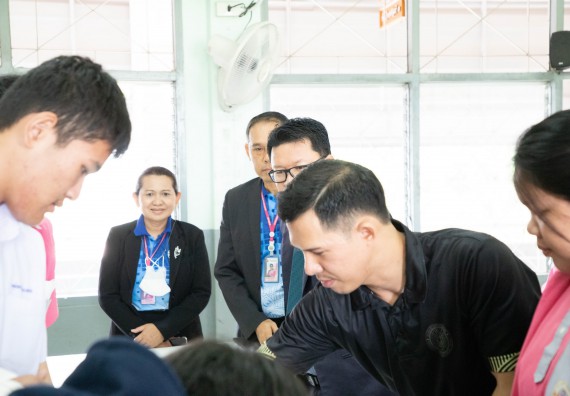 ภาพกิจกรรม  คณะวิทยาศาสตร์และเทคโนโลยี จัดค่ายวิทยาศาสตร์สัญจร ปีการศึกษา 2566  โรงเรียนชากังราววิทยา (อินทร์-ชุ่ม ดีสารอุปถัมภ์) 