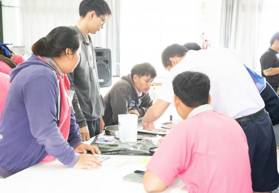 ภาพกิจกรรม  คณะวิทยาศาสตร์และเทคโนโลยี จัดค่ายวิทยาศาสตร์สัญจร ปีการศึกษา 2566  โรงเรียนชากังราววิทยา (อินทร์-ชุ่ม ดีสารอุปถัมภ์) 