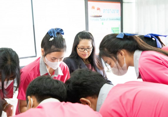 ภาพกิจกรรม  คณะวิทยาศาสตร์และเทคโนโลยี จัดค่ายวิทยาศาสตร์สัญจร ปีการศึกษา 2566  โรงเรียนชากังราววิทยา (อินทร์-ชุ่ม ดีสารอุปถัมภ์) 