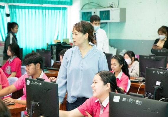 ภาพกิจกรรม  คณะวิทยาศาสตร์และเทคโนโลยี จัดค่ายวิทยาศาสตร์สัญจร ปีการศึกษา 2566  โรงเรียนชากังราววิทยา (อินทร์-ชุ่ม ดีสารอุปถัมภ์) 