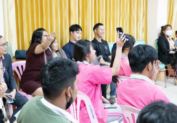 ภาพกิจกรรม  คณะวิทยาศาสตร์และเทคโนโลยี จัดค่ายวิทยาศาสตร์สัญจร ปีการศึกษา 2566  โรงเรียนชากังราววิทยา (อินทร์-ชุ่ม ดีสารอุปถัมภ์) 