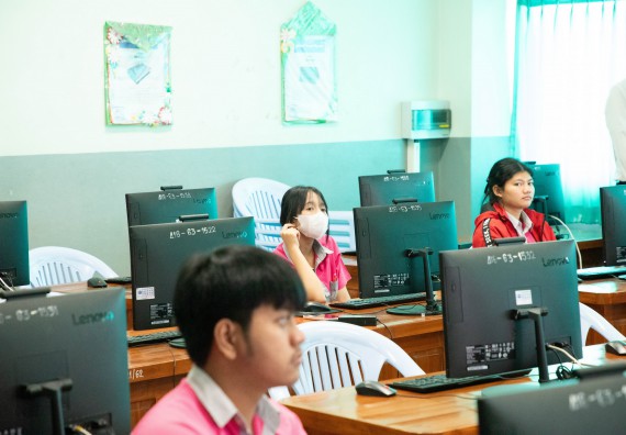 ภาพกิจกรรม  คณะวิทยาศาสตร์และเทคโนโลยี จัดค่ายวิทยาศาสตร์สัญจร ปีการศึกษา 2566  โรงเรียนชากังราววิทยา (อินทร์-ชุ่ม ดีสารอุปถัมภ์) 