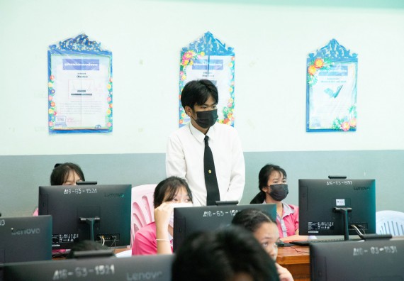 ภาพกิจกรรม  คณะวิทยาศาสตร์และเทคโนโลยี จัดค่ายวิทยาศาสตร์สัญจร ปีการศึกษา 2566  โรงเรียนชากังราววิทยา (อินทร์-ชุ่ม ดีสารอุปถัมภ์) 